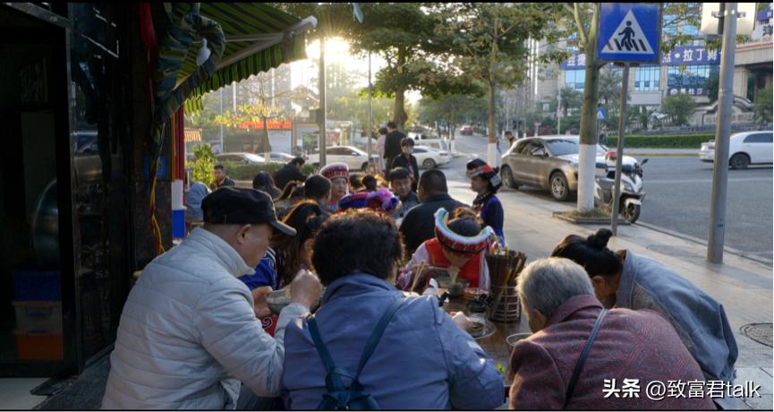 最想去打卡的早餐,藏在西南的小县城里,年产值上亿了