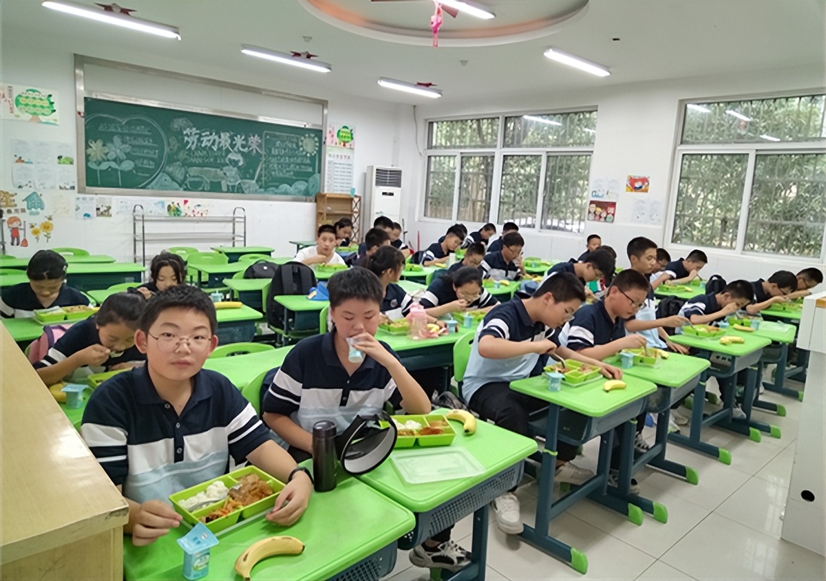 青衿负笈路少年志行意——合肥南小恒盛校区2023届学生毕业典礼