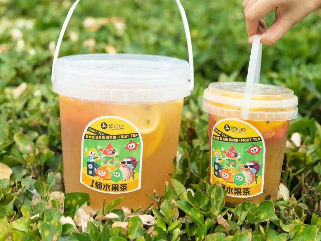 8斤重椰子水,八斤椰子水大瓶冰红茶