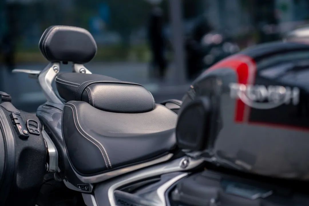 凯旋火箭3优缺点,火箭凯旋3新款试驾