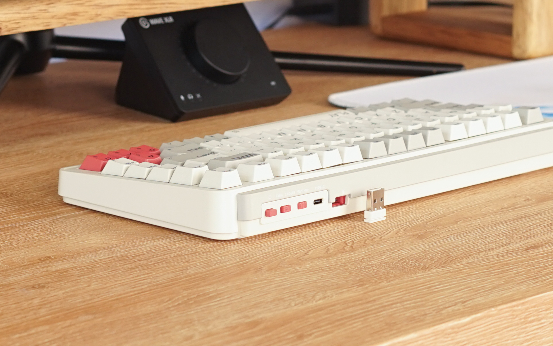 简洁情怀风,功能齐备83键,米物ARTZ830机械键盘体验