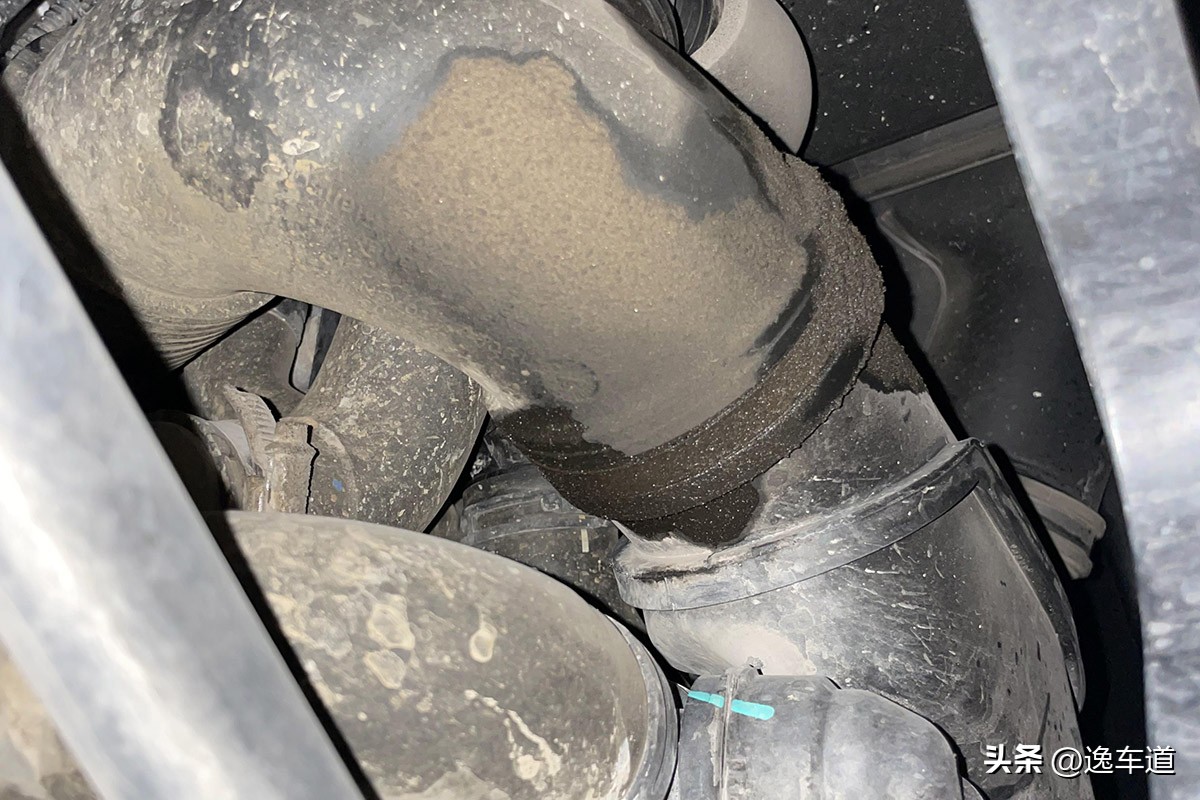 开了六年的宝马320如今只卖四折，划算吗？网友：买得起修不起