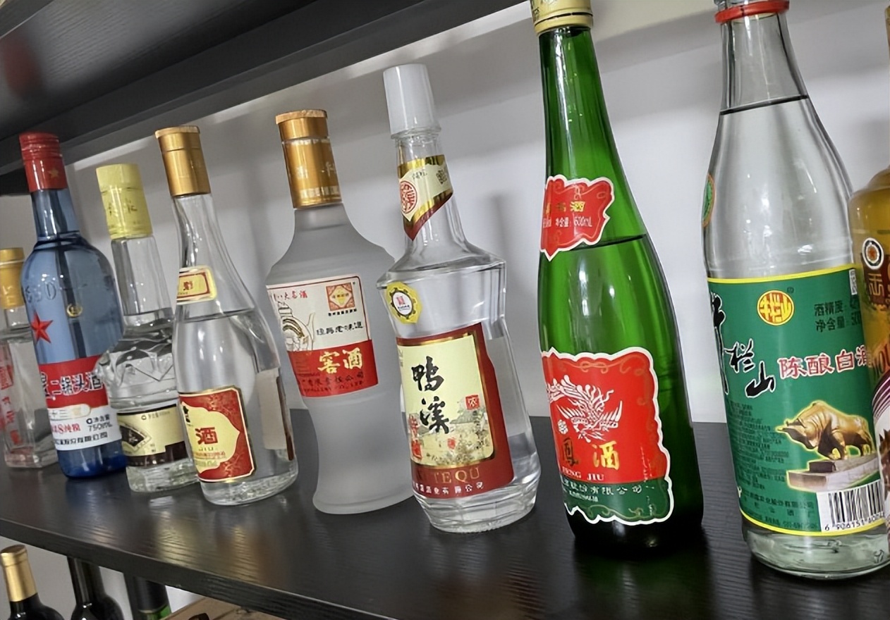 哪种光瓶酒好喝又不贵,有哪些裸瓶酒好喝