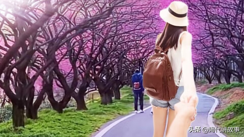 抠门男友给老婆买礼物,抠门男友一毛让女友给家里寄三千