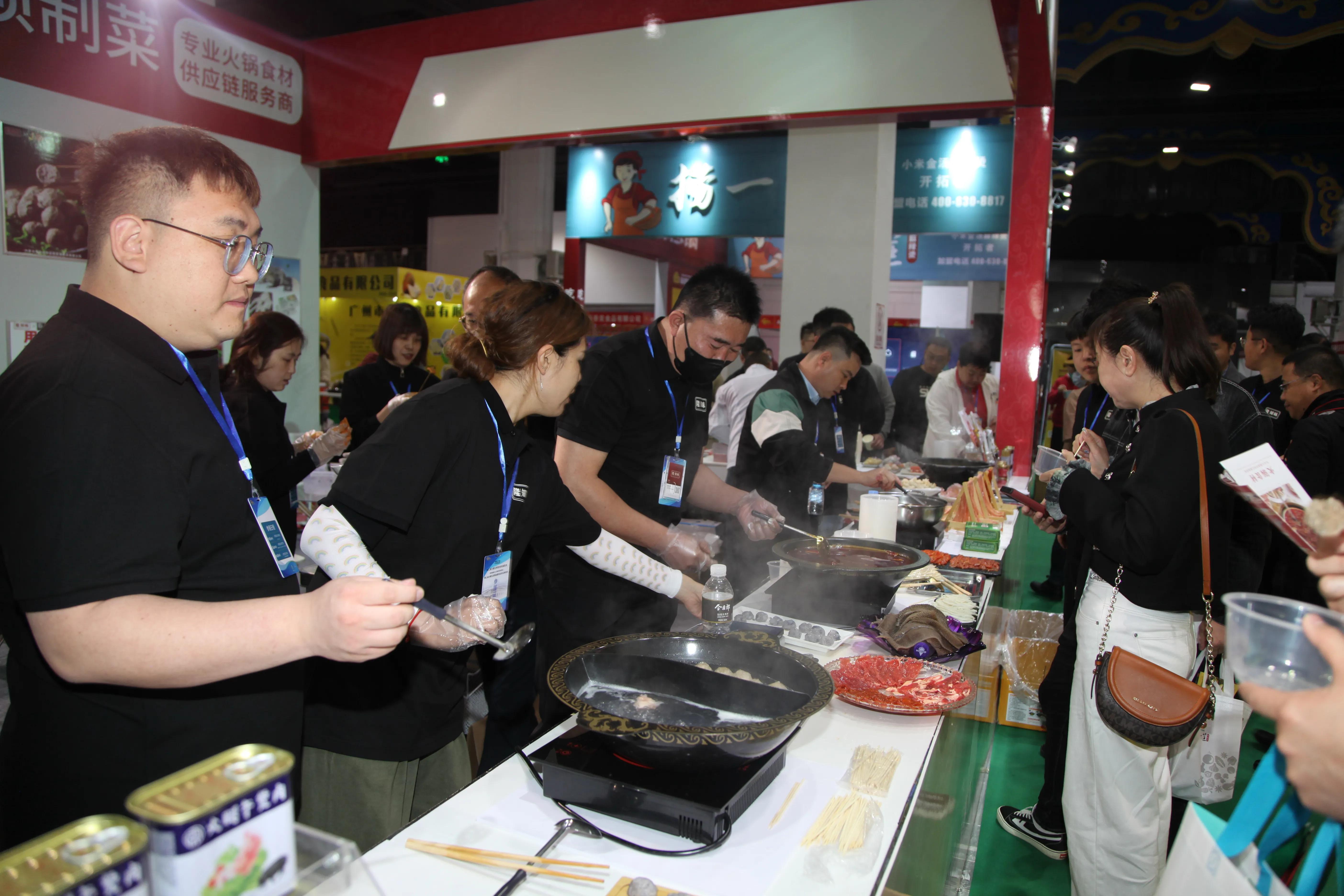 300多家食材企业齐聚呼和浩特助力内蒙古城市“烟火气”