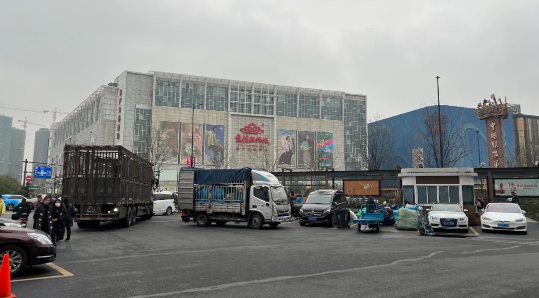 三天卖1000万！“最卷”市场老板：开单到手软，每天像在“印钞票”