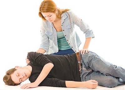 容易被忽视的癫痫发作有哪些,难治性癫痫反复发作影响寿命吗