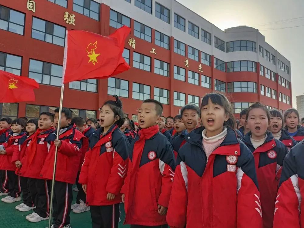 学雷锋，邢台市教育系统在行动