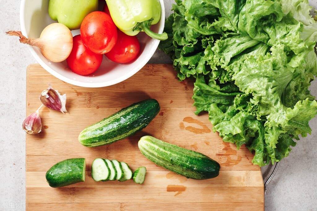 大吃大喝第二天没长胖,大吃大喝后第二天胖了好几斤