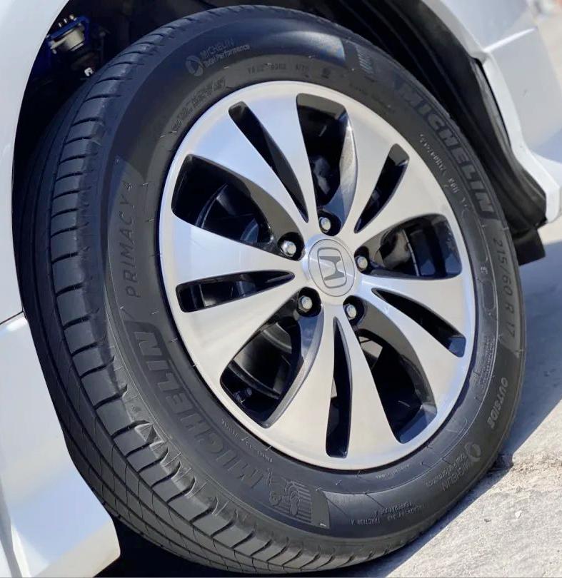 艾力绅可以象皇冠一样翻新吗,艾力绅12款整车翻新