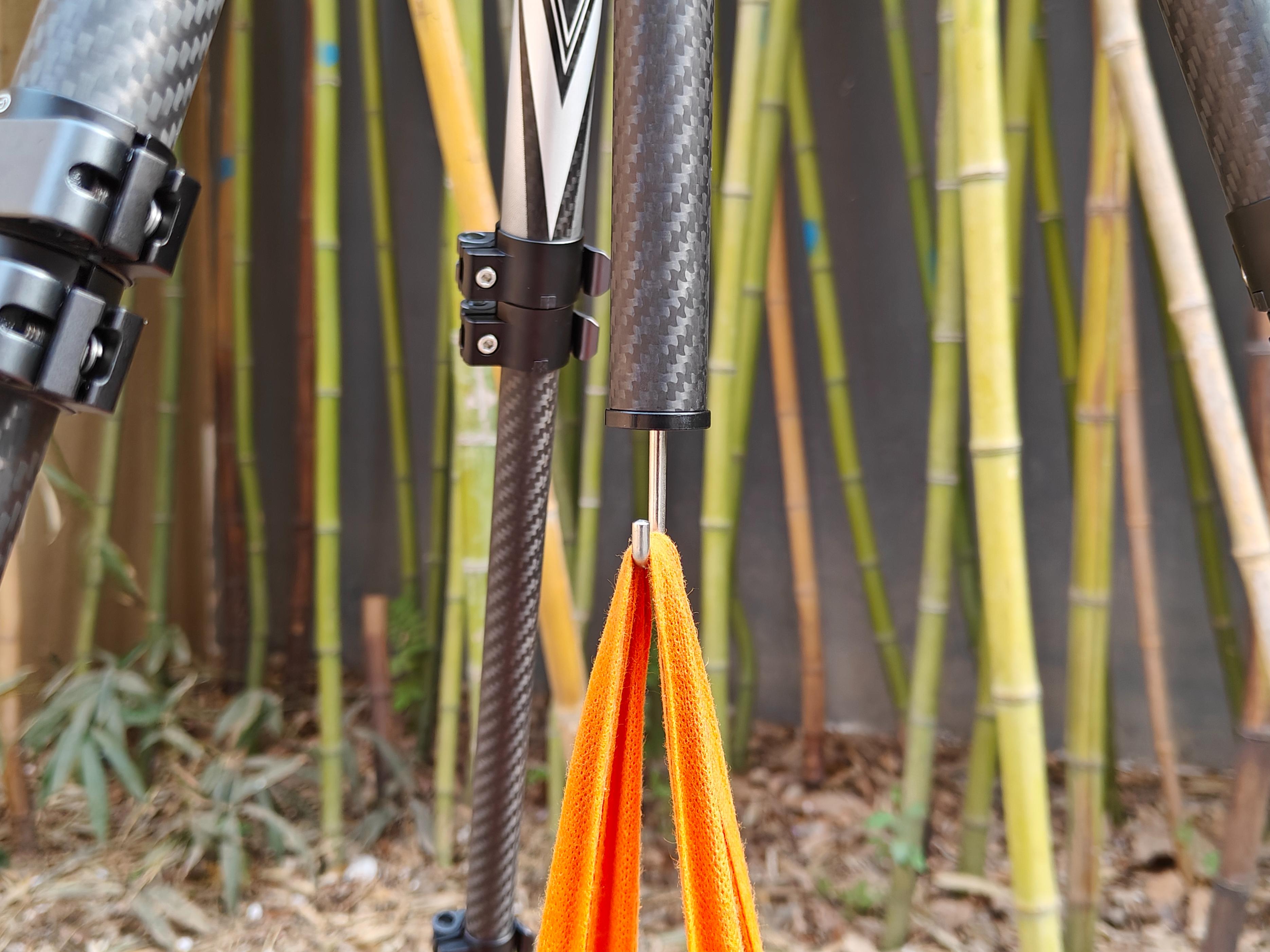 轻便小巧的自拍三脚架,多功能充电运动相机三脚架推荐