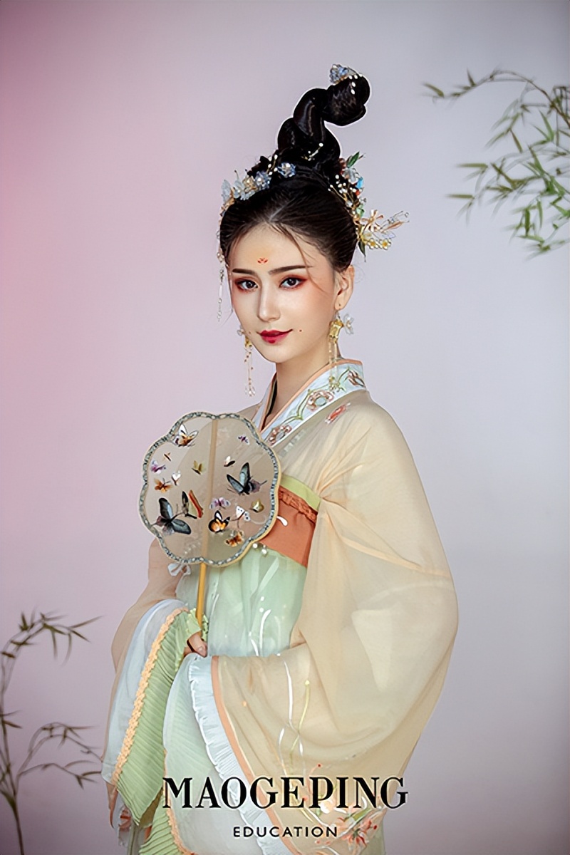 想学新娘妆去哪里学好,昆明学新娘妆