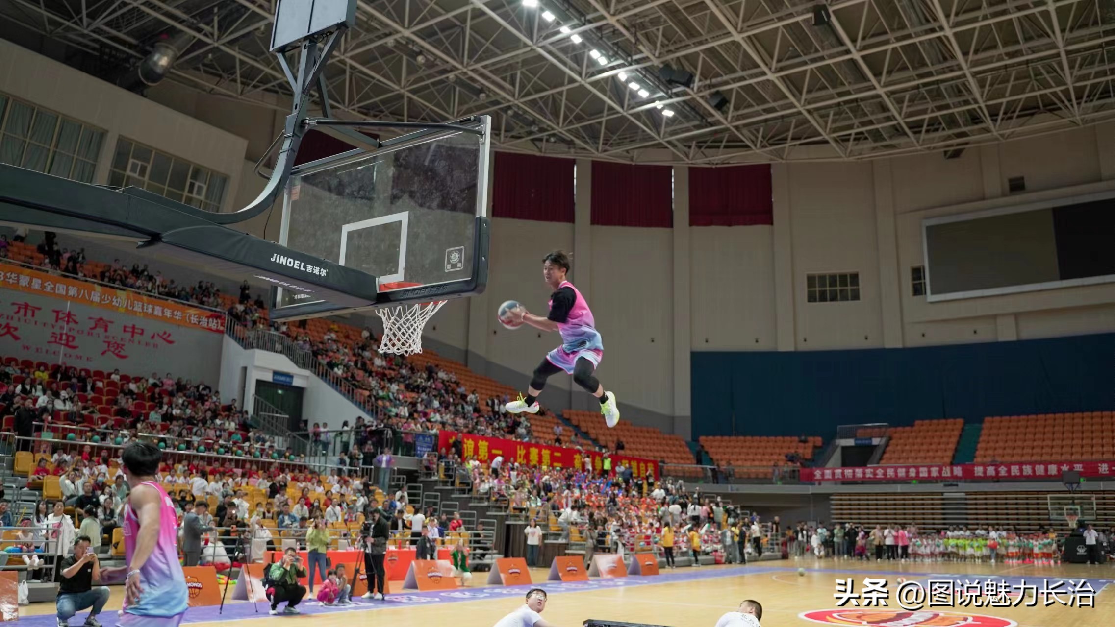 6岁篮球小将惊艳全场,六岁少儿篮球联赛总决赛