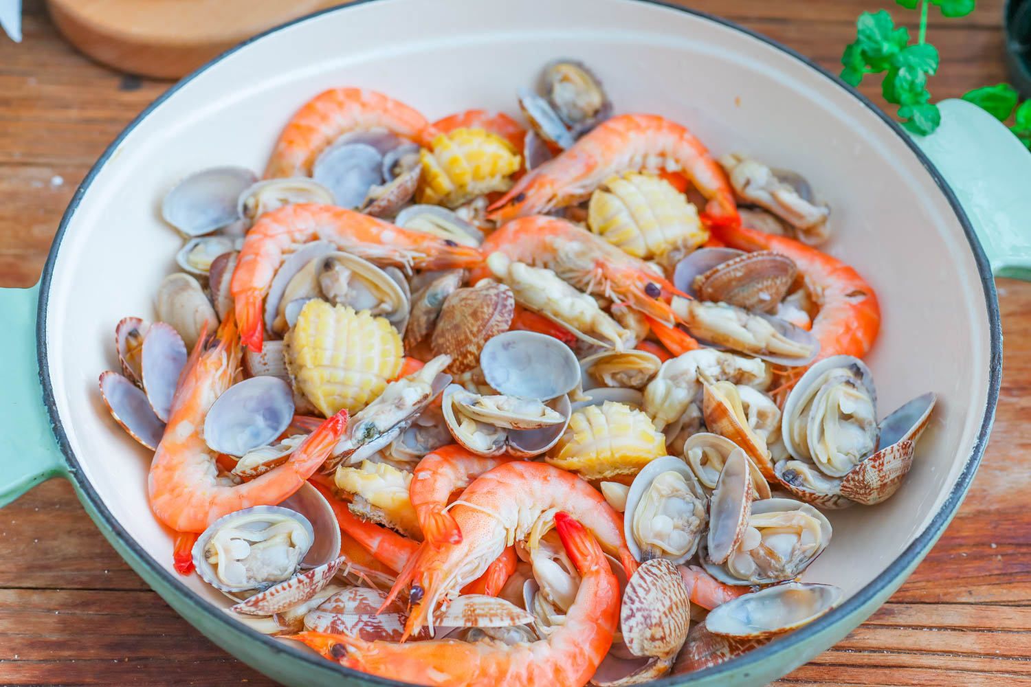 钵钵鸡的正宗做法全过程川味,海鲜钵钵鸡做法自制在家