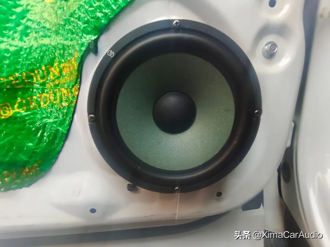 洪山本田urv汽车音响改装隔音降噪,本田urv音响三分频改装