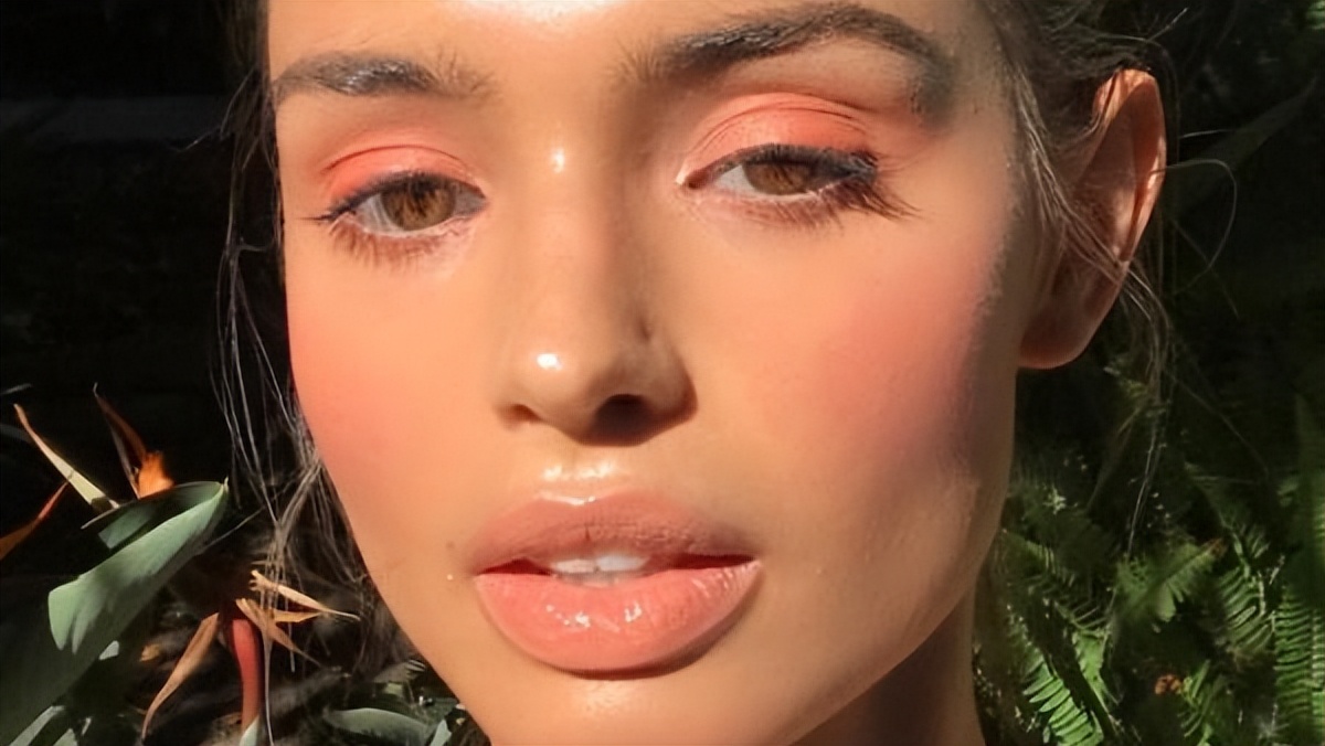 网红经济对大学生消费影响与建议,网红对社会价值观的影响