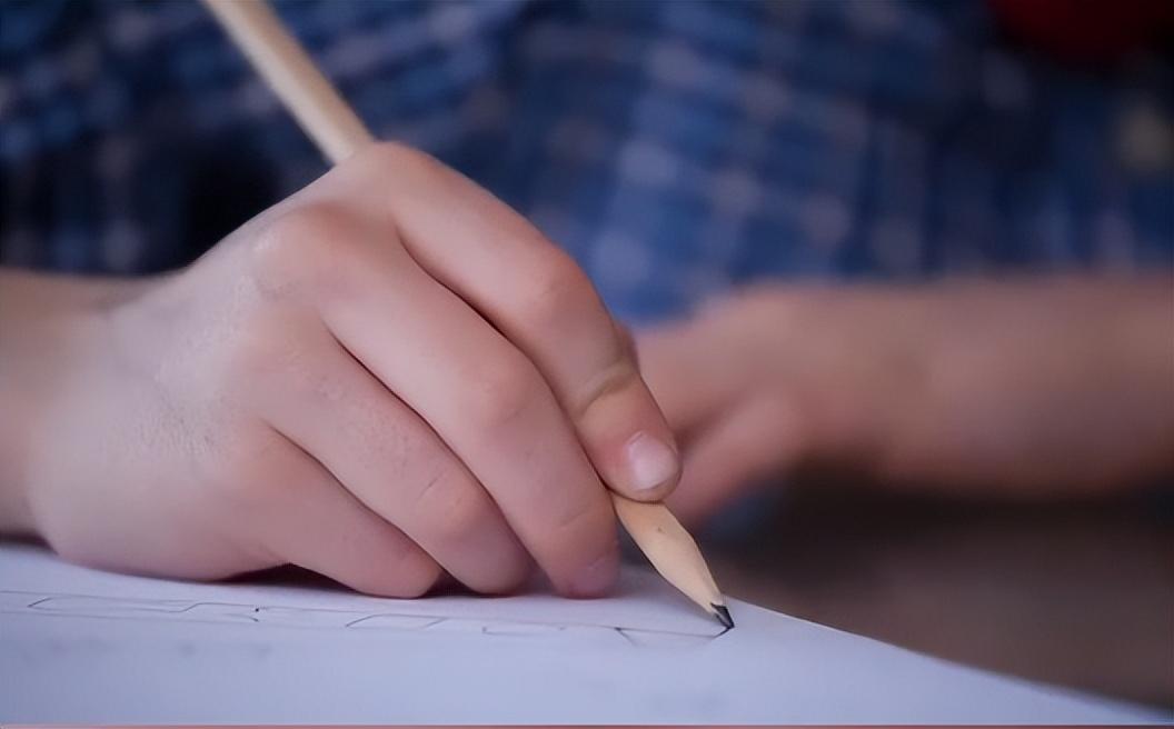 无铺面大学生低成本创业校内,大学生暑假创业没有资金