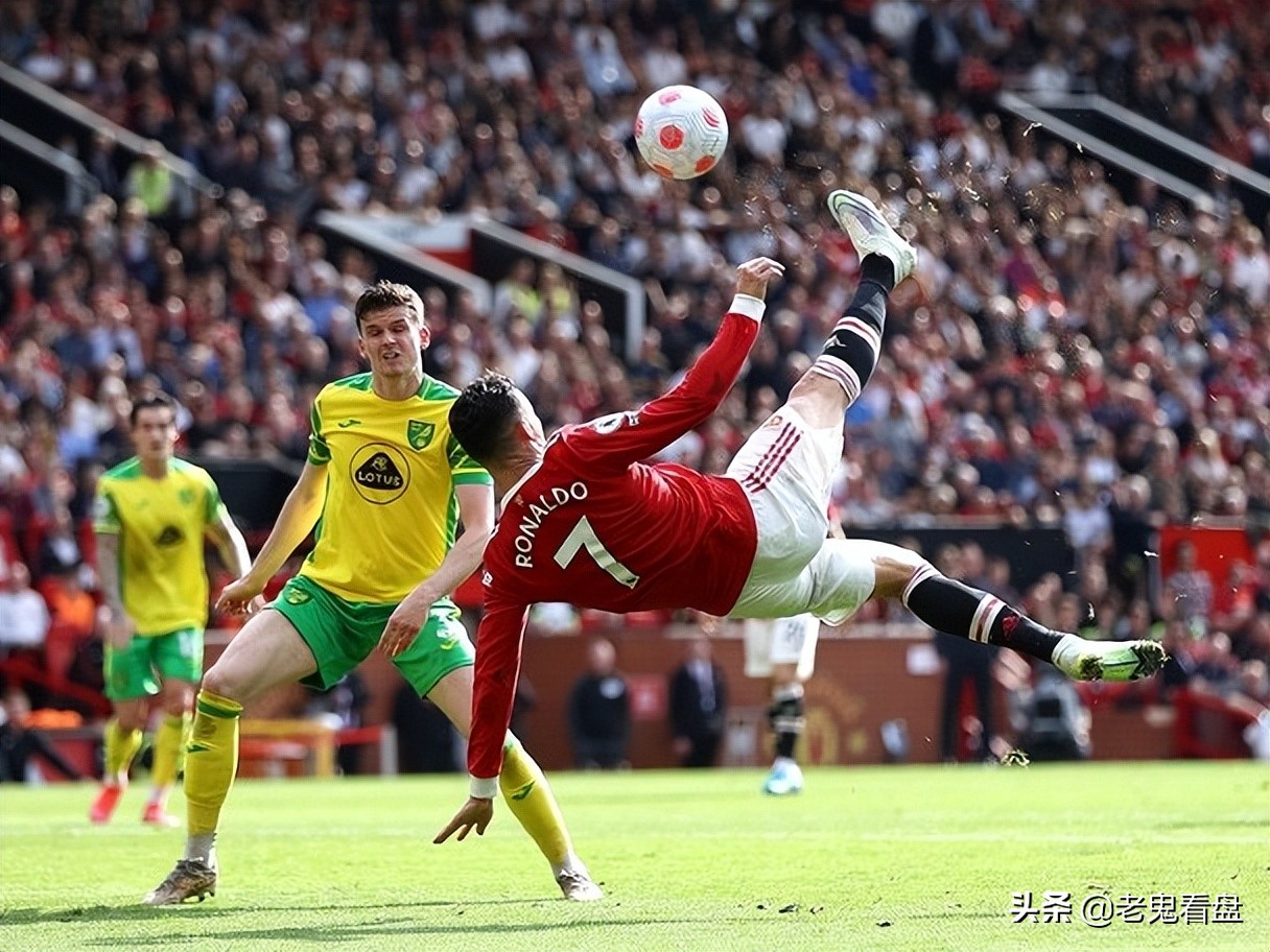 C罗一夜创下三大疯狂纪录，37岁上演足球的不老传奇