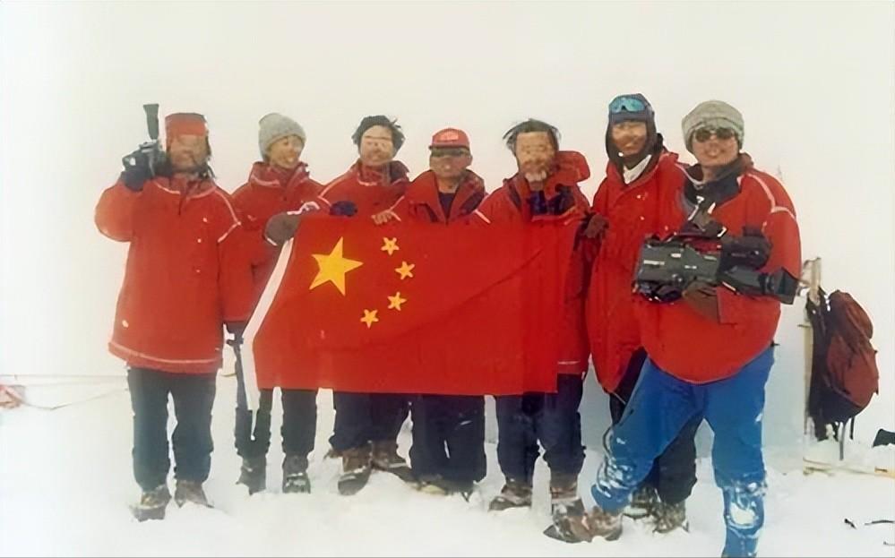 58岁毕福剑离开央视到哪了,离开央视毕福剑现在过得如何