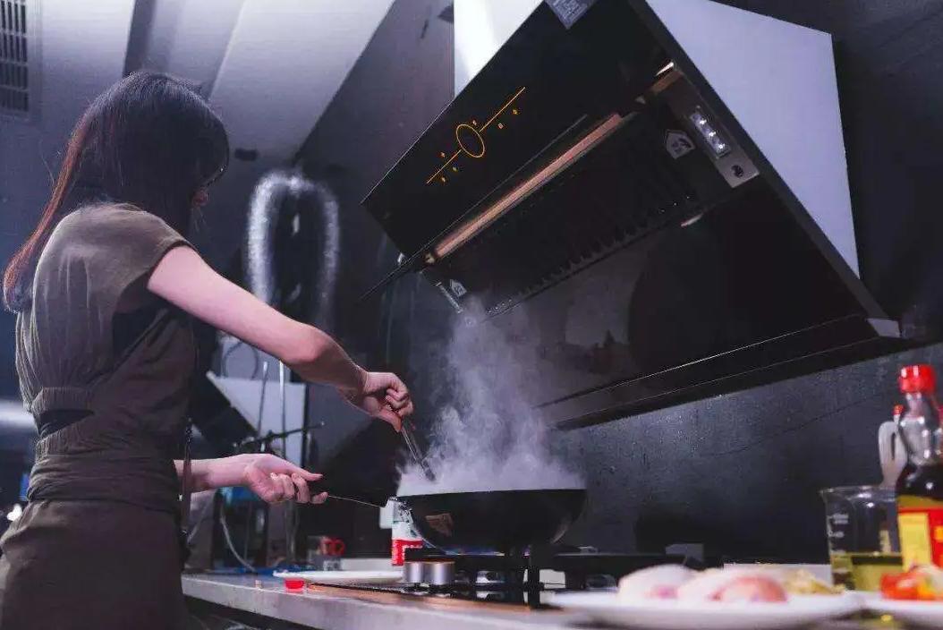 干咳是不是说明肺有问题,老是干咳是肺功能不好的症状