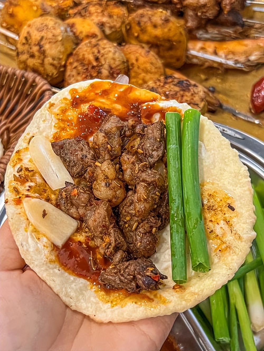 淄博“杀”疯了，挣到口袋里的钱，竟然主动“吐”了出来