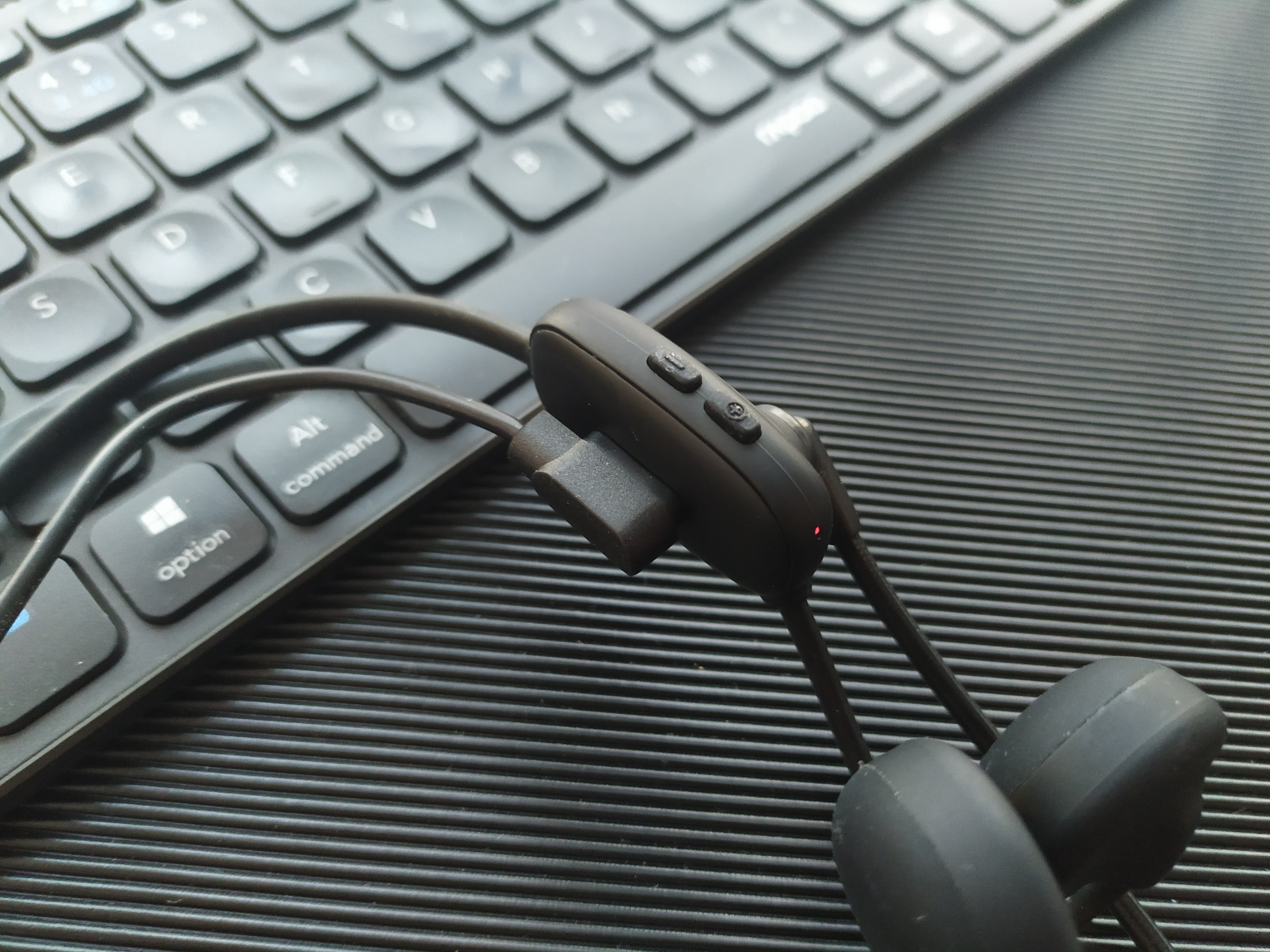 骨传导耳机麦克风效果好吗,骨传导耳机带麦克风推荐