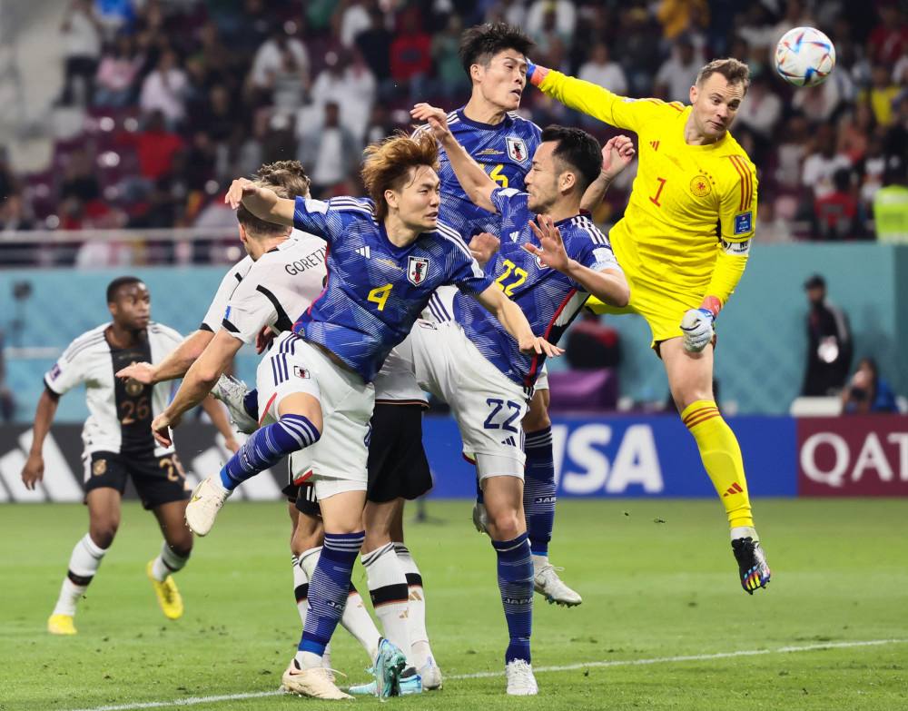 日本2比1逆转德国分析文字版,日本2-1击败德国队第二球出界了吗