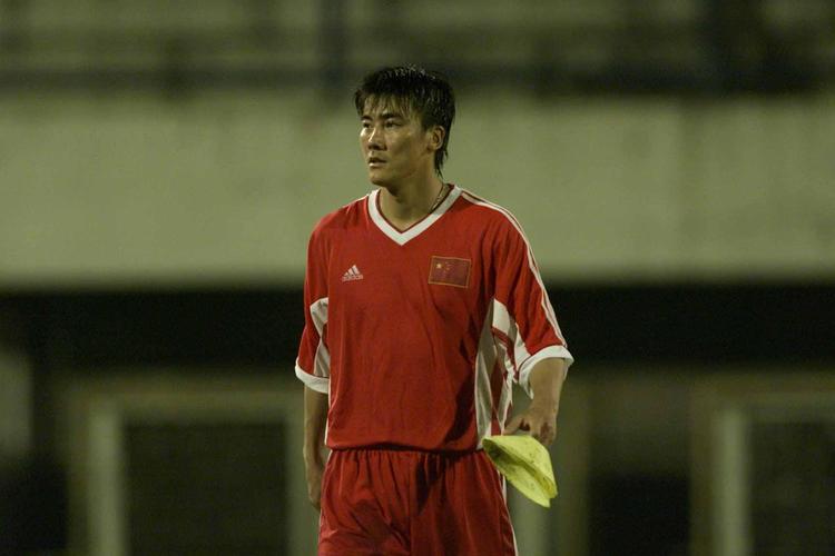 李嗣镕为什么不进国足,中国足球李嗣镕简历