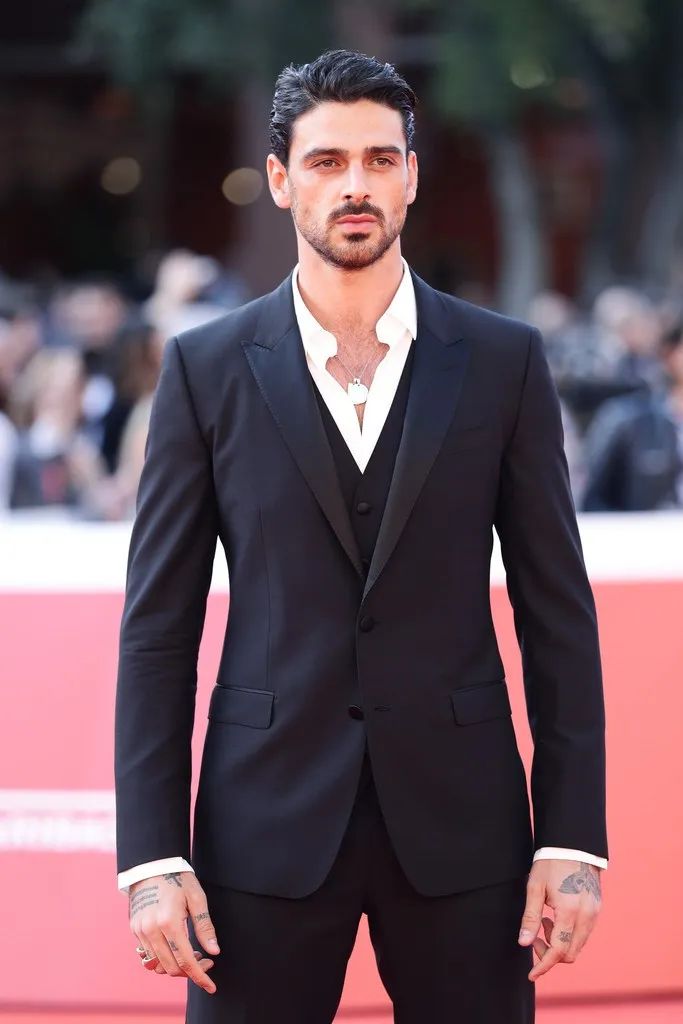 意大利男演员michelemorrone,意大利男明星morrone