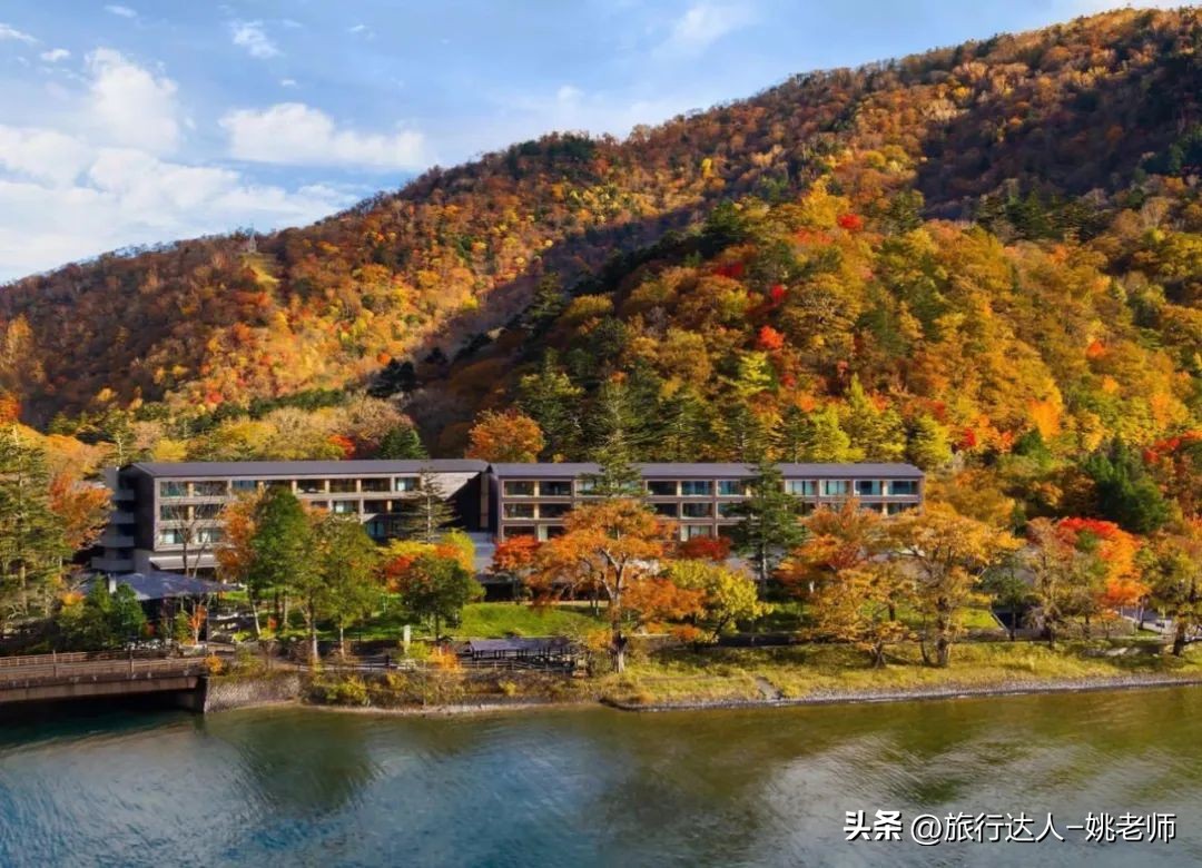 日本丽思卡尔顿酒店阴雨天高级感,大阪奢华酒店