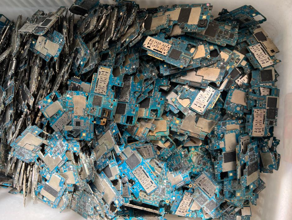 炼金术士都市传说,《现代炼金术士》