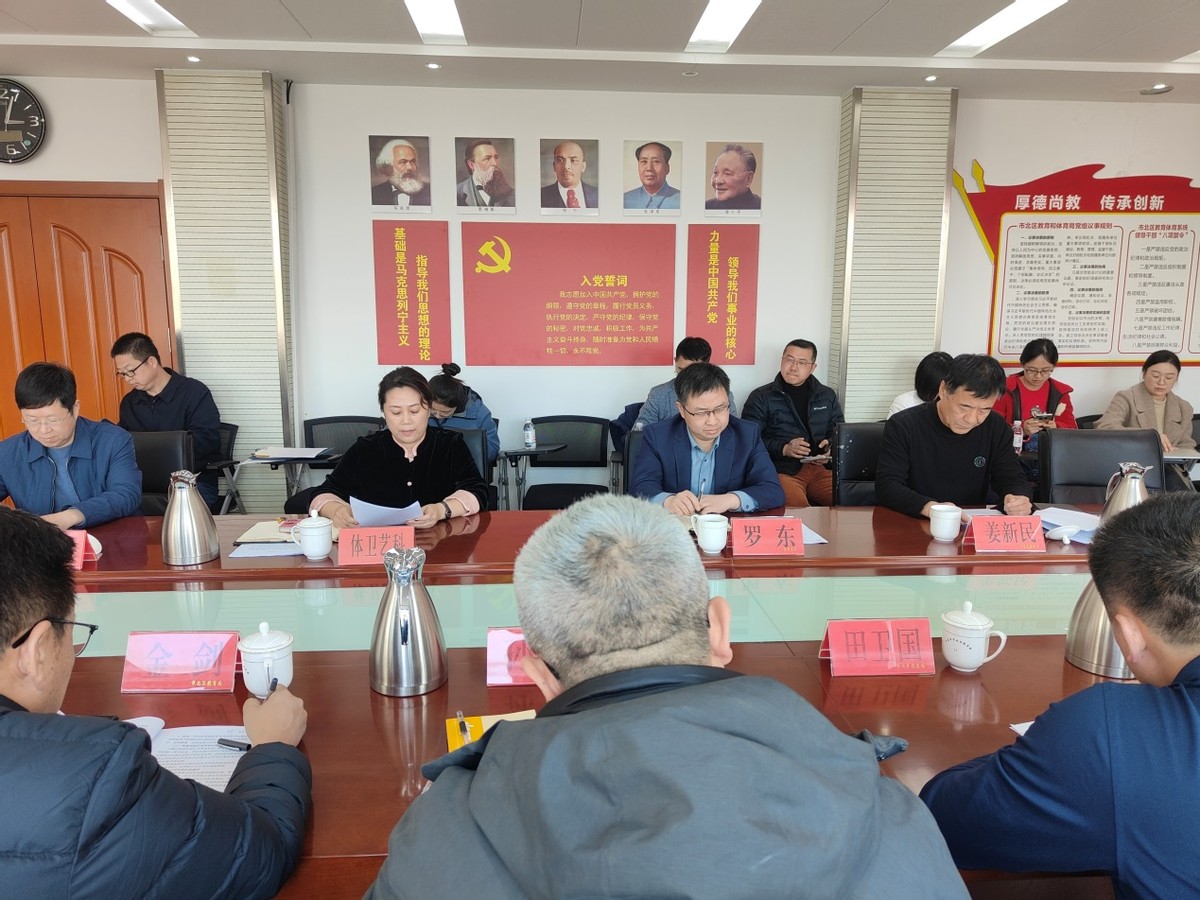 足球大咖云集完整版,致力于校园足球青训的发展