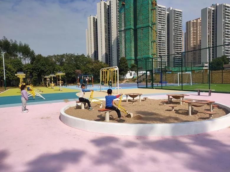 赞！钦江边这个智能运动场智能感满满，你去过吗？