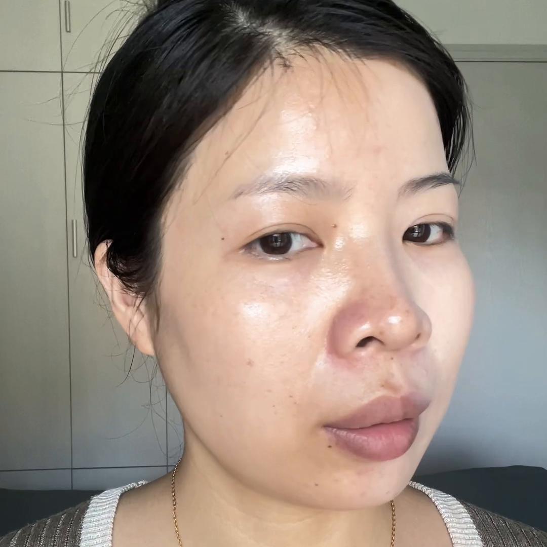 气垫粉饼不卡粉不脱妆防水防汗,气垫粉饼二合一不卡粉