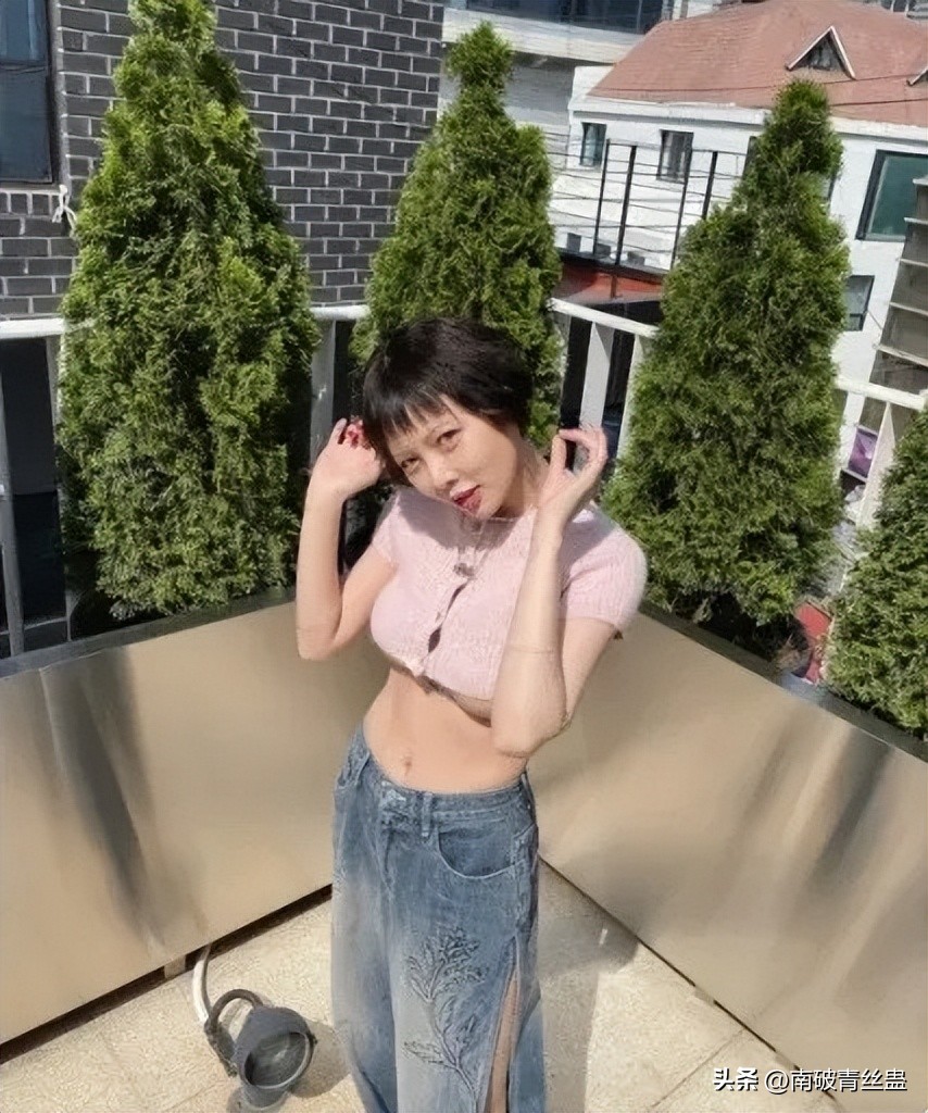 韩国女星穿衣风格大变,韩国女星穿搭服装