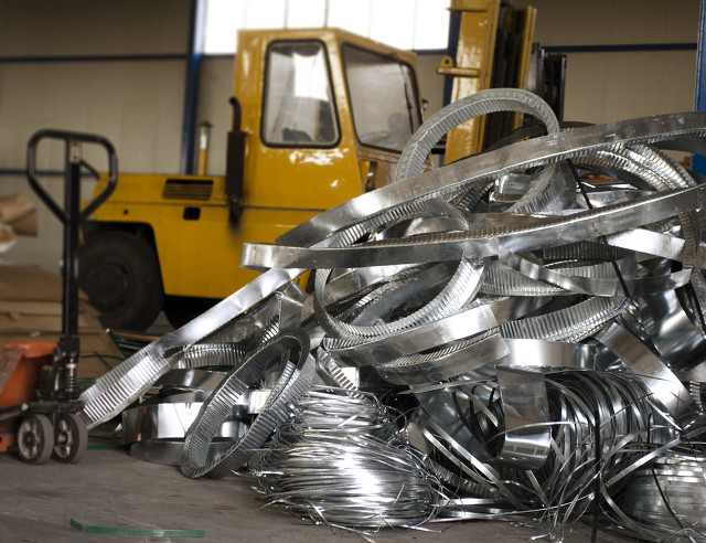 09年，我在深圳回收废品，以270万买了一栋厂房，如今价值3000万