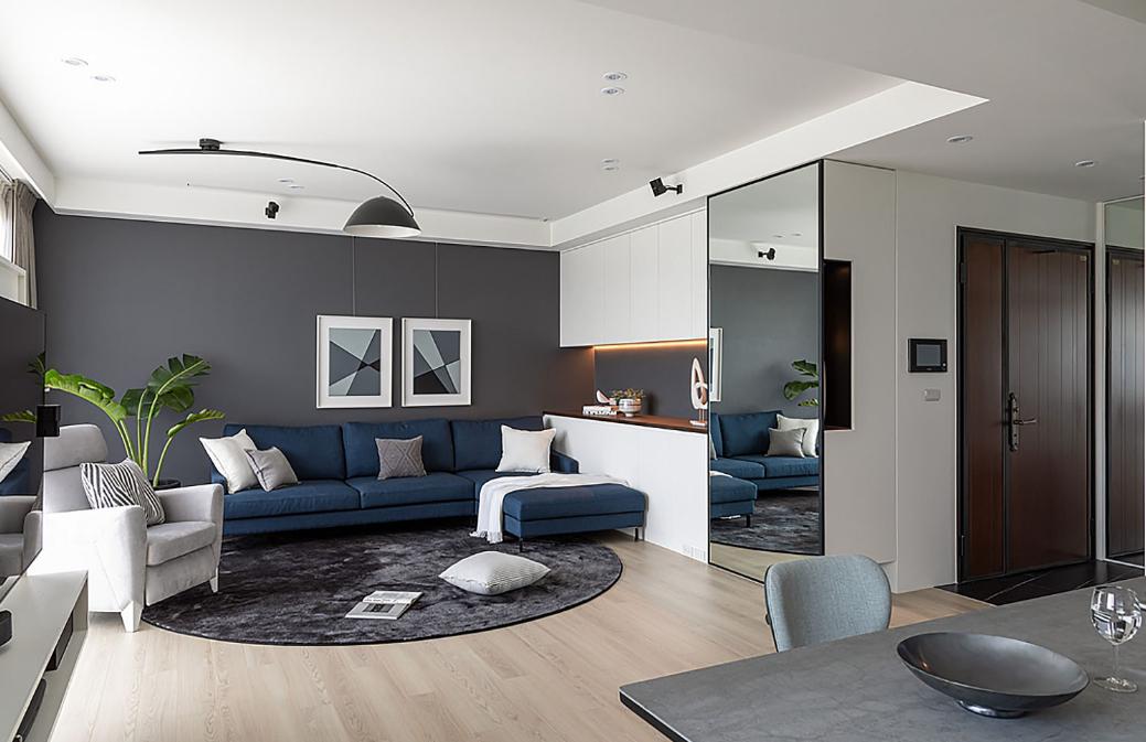 小户型客厅电视柜装修现代简约风,118户型适合满墙电视柜吗