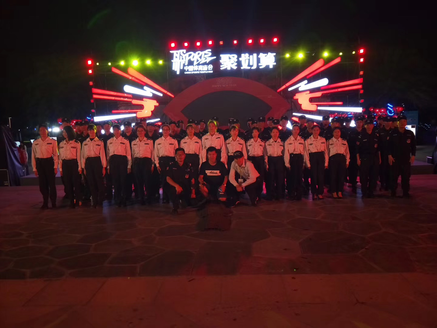 旅行五年没工作躺赚千万,旅行5年