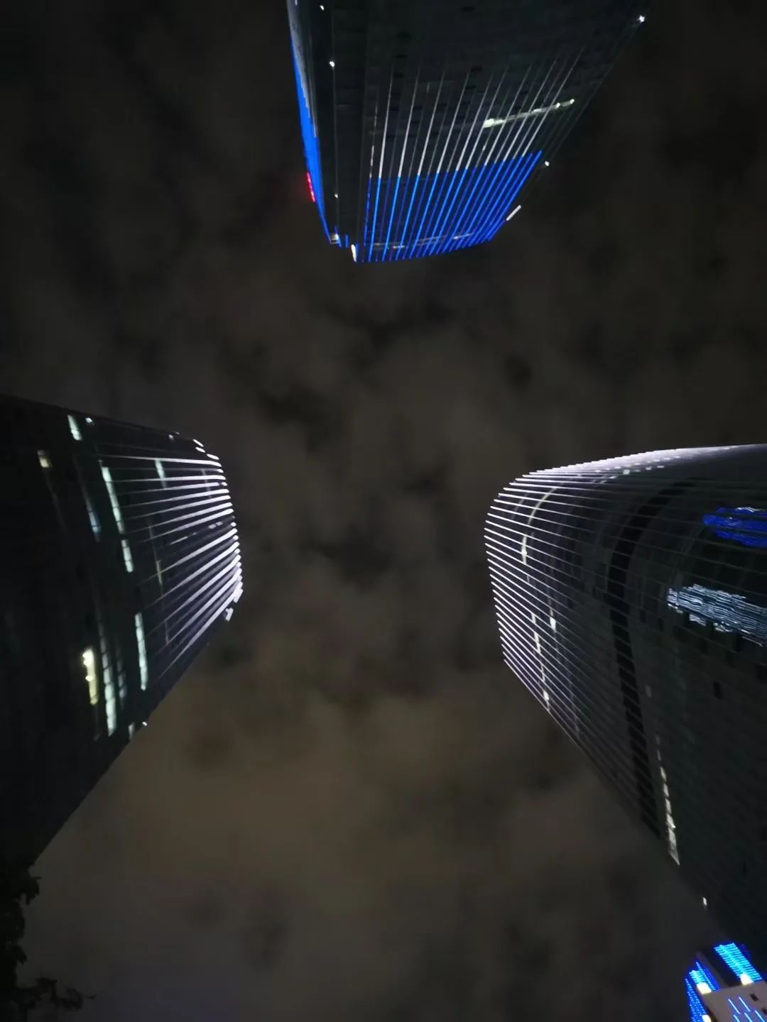 在北京一个月工资多少才够生存,你在北京挣一万要多久