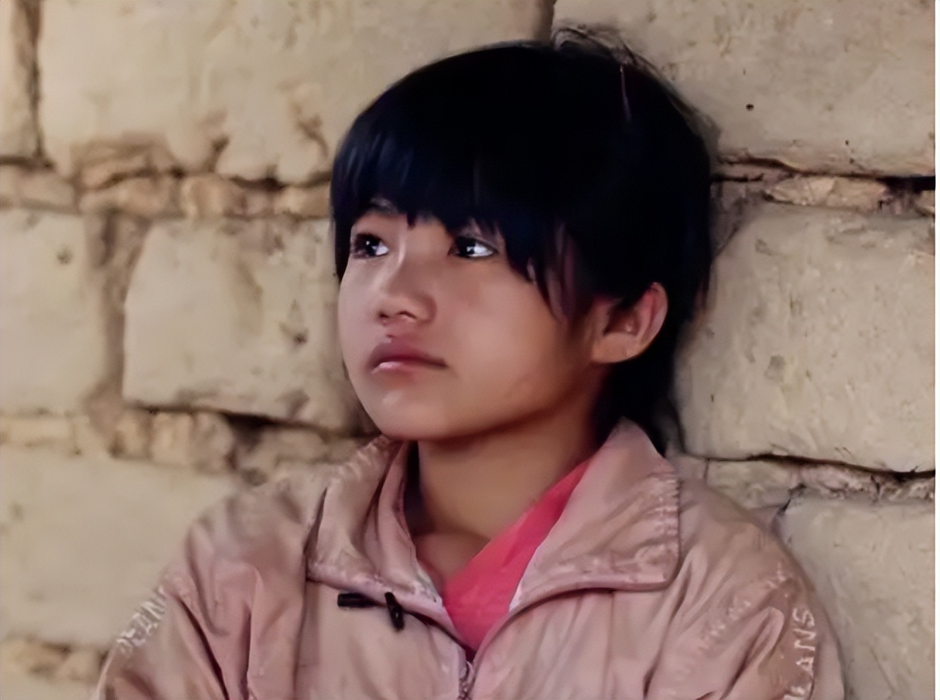 被城市妈妈收养的变形计女孩,变形计里被好家庭收养的孩子