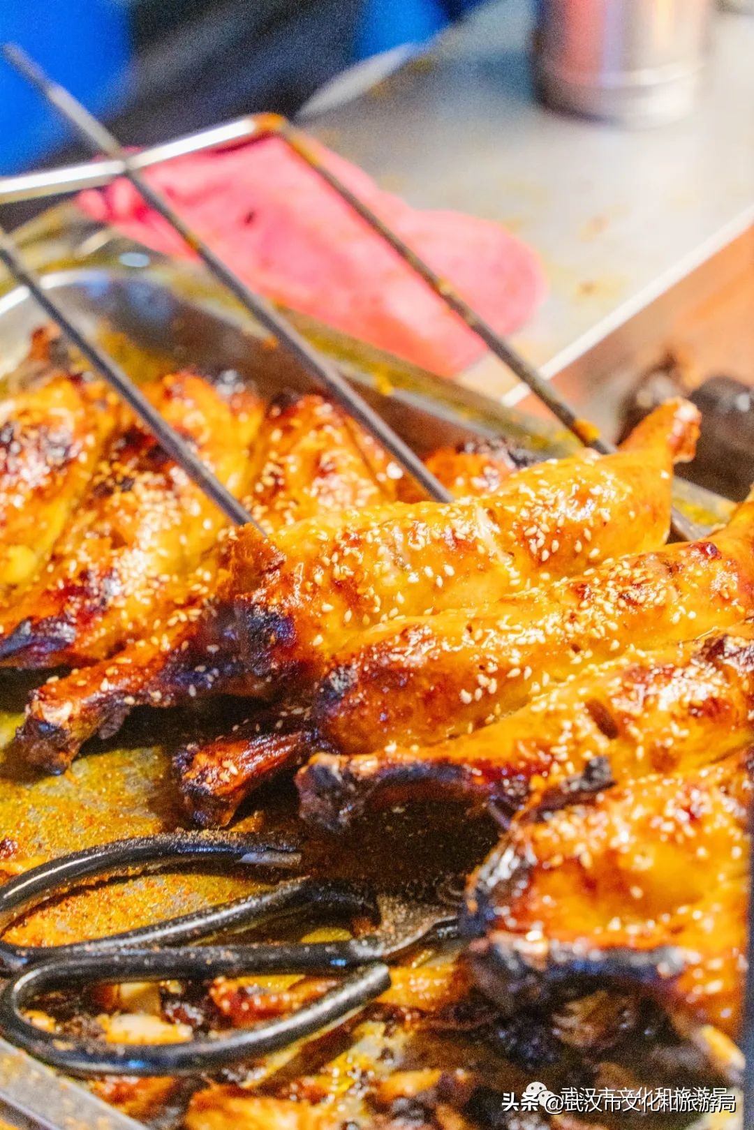 武汉这条街有多热闹,武汉这条街有500年历史