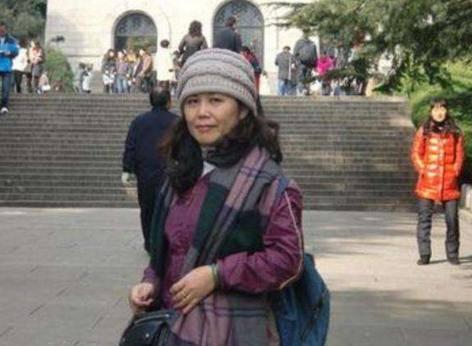 黄秋燕李连杰身价,李连杰抛弃黄秋燕遗憾过没有