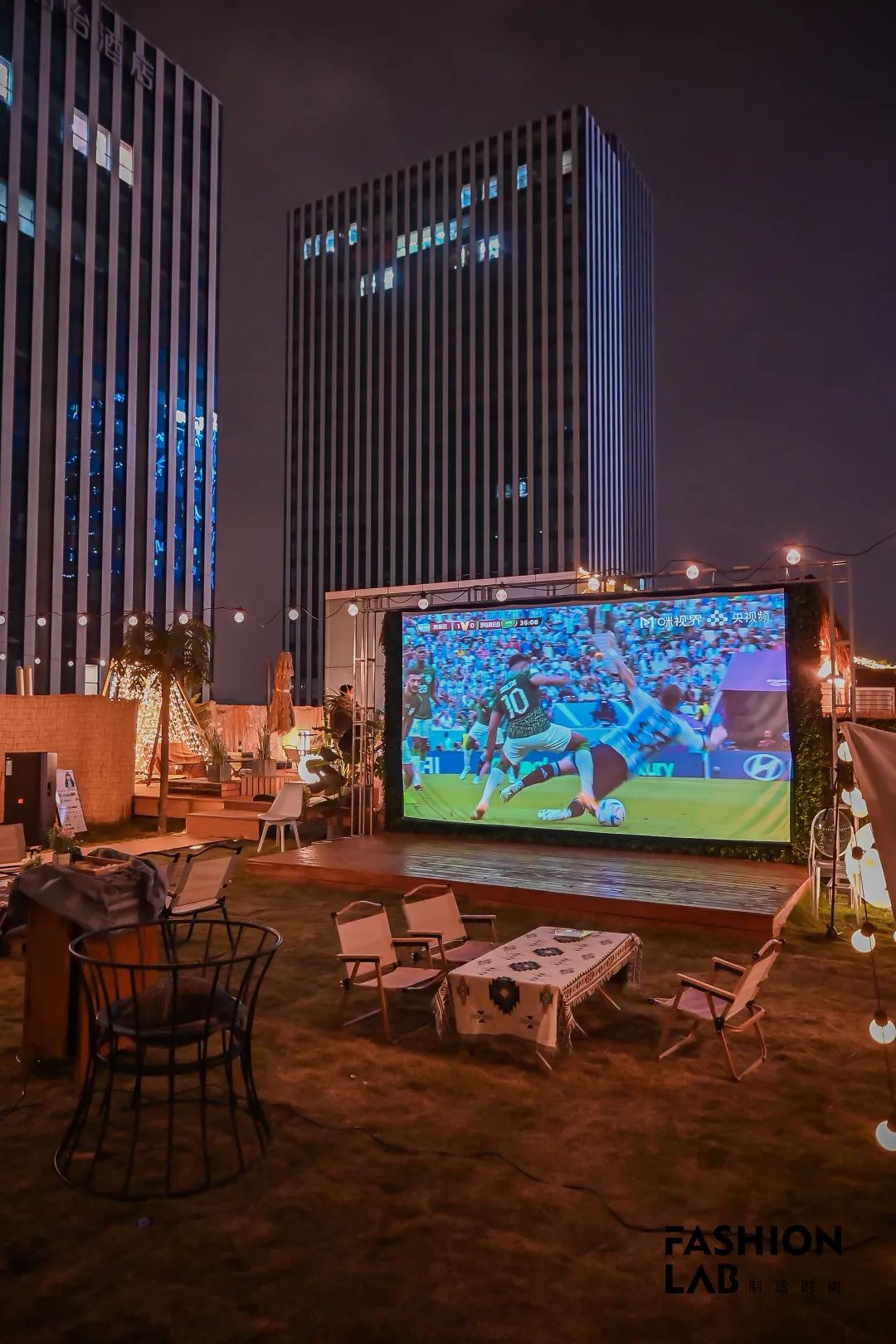 武汉球迷现场看球,武汉球迷看球