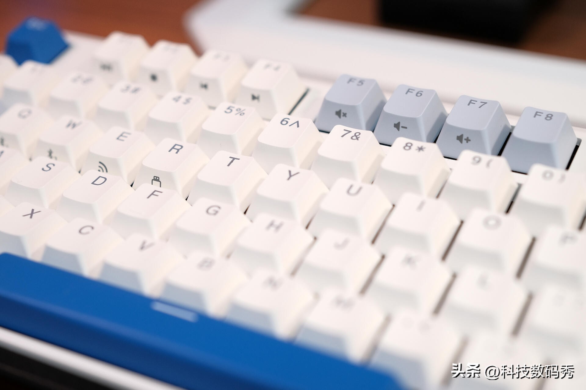 杜伽机械键盘选哪款,杜伽k320w机械键盘评测