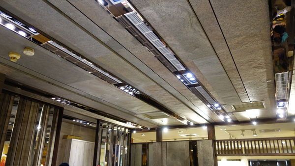 从岩板到超薄柔性石材，韩国料理店老板朴先生的装修之路