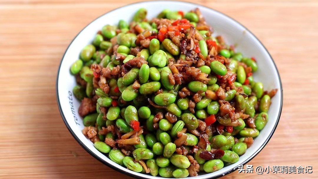 黑芝麻是不是高钙食物,补钙是白芝麻好还是牛奶好