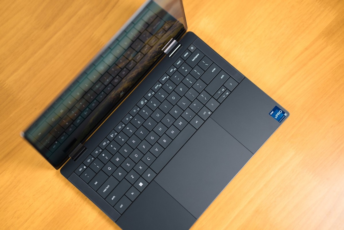 戴尔latitude7440测评,戴尔latitude7390