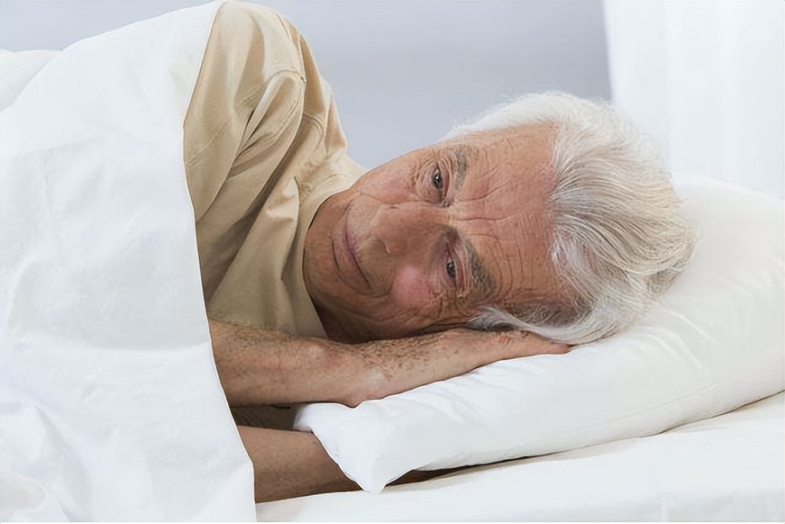 人到凌晨3:00左右睡觉会怎么样,年轻人早晨四五点醒是什么原因