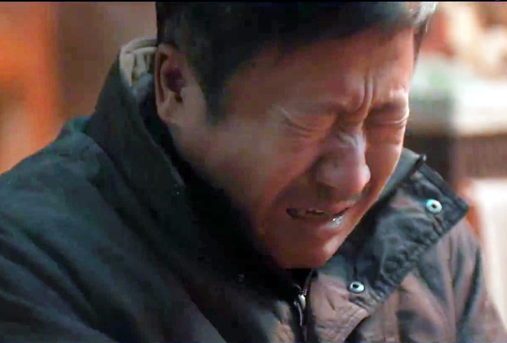 《熟年》比现实更现实：伟民送外卖出车祸，二琥为赚钱欺骗老人