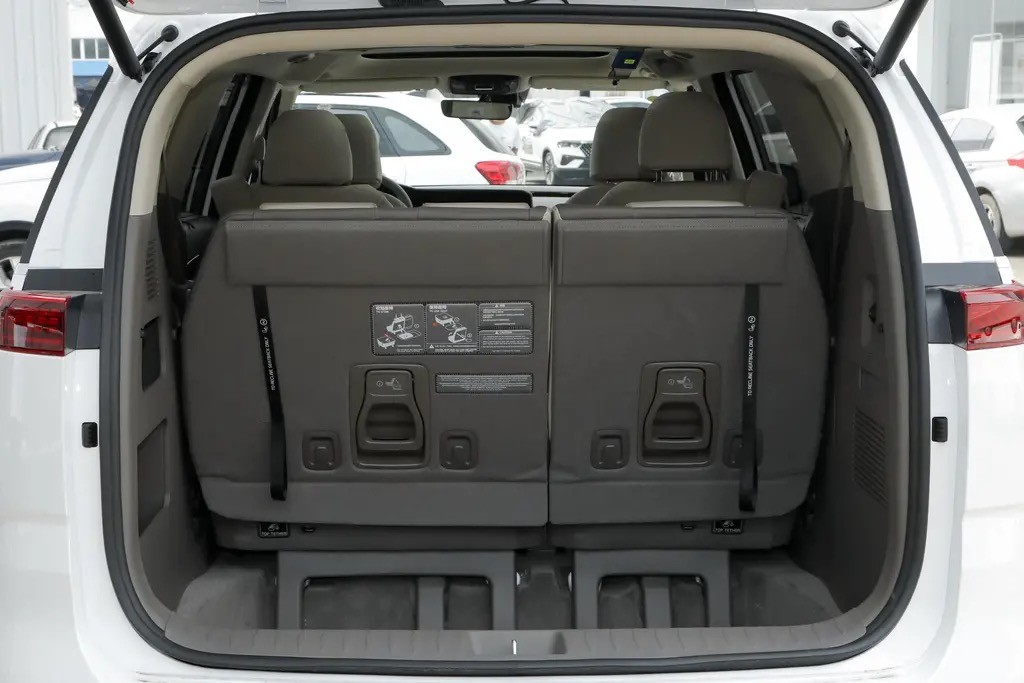 国产新一代起亚嘉华实车首次曝光,试驾起亚嘉华顶配版